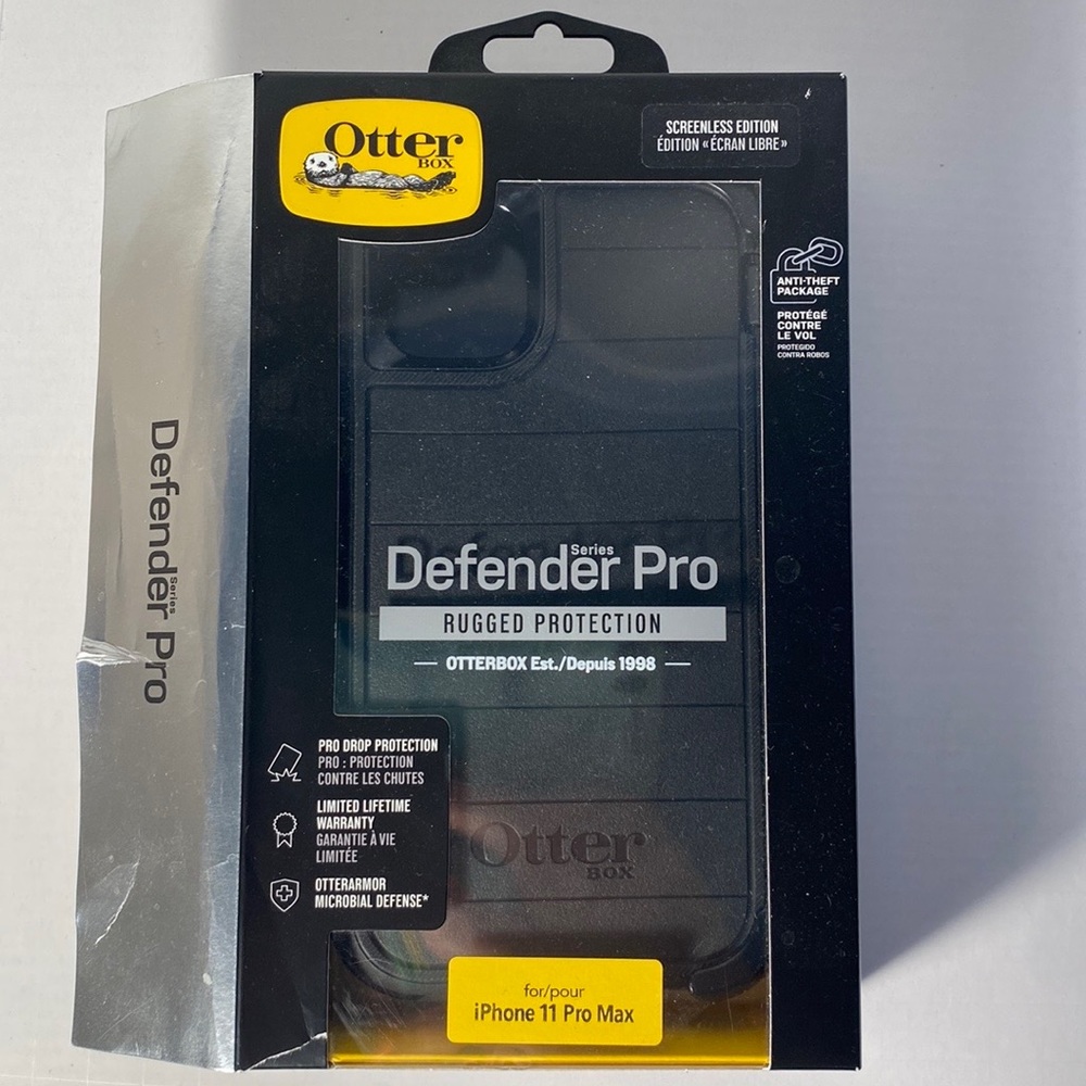 Otter Box: BRAND NEW iPhone 11 Pro Max Defender Pro Rugged Protection Case